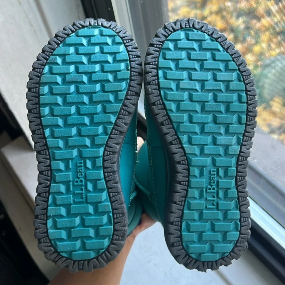 L.L.Bean Kids' Teal Ultralight Winter Boots